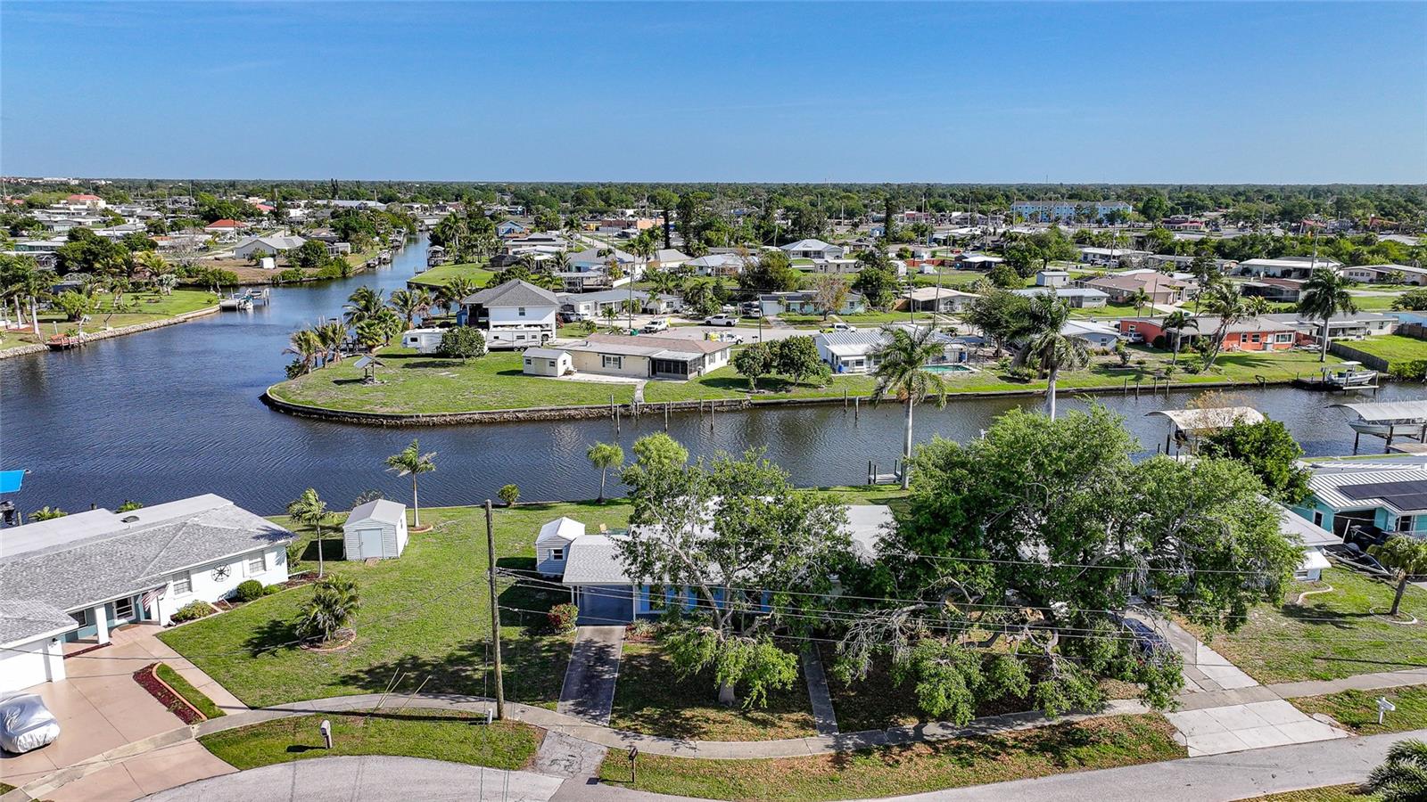381 WEBER TER, PORT CHARLOTTE, FL, 33952