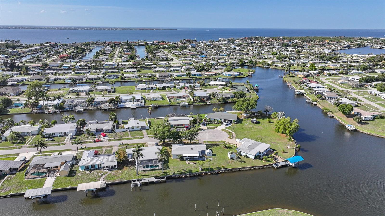 381 WEBER TER, PORT CHARLOTTE, FL, 33952