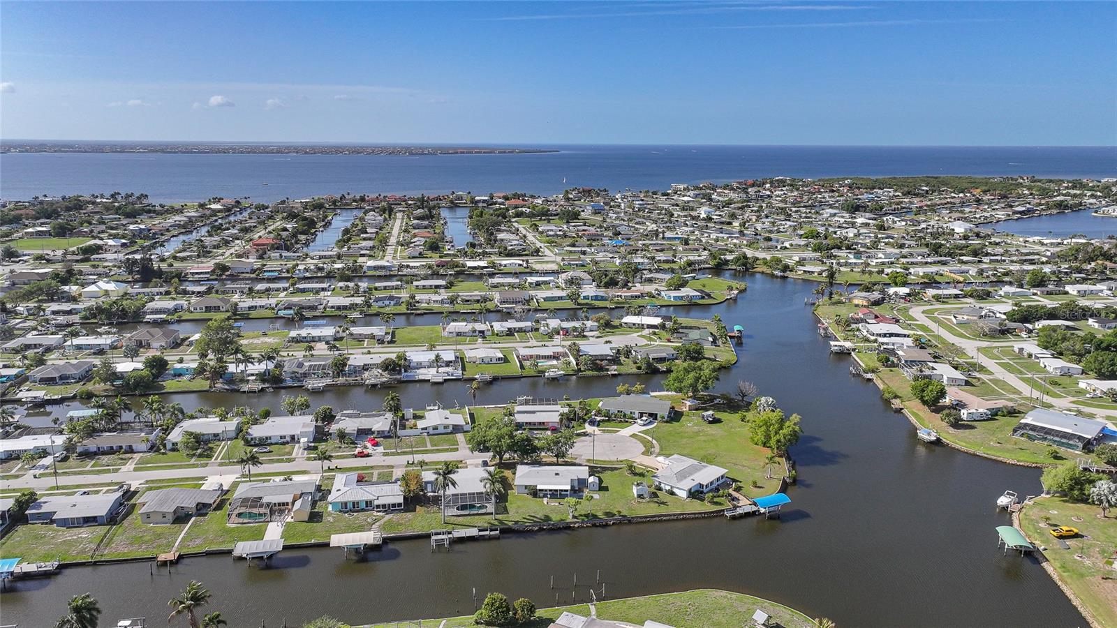 381 WEBER TER, PORT CHARLOTTE, FL, 33952