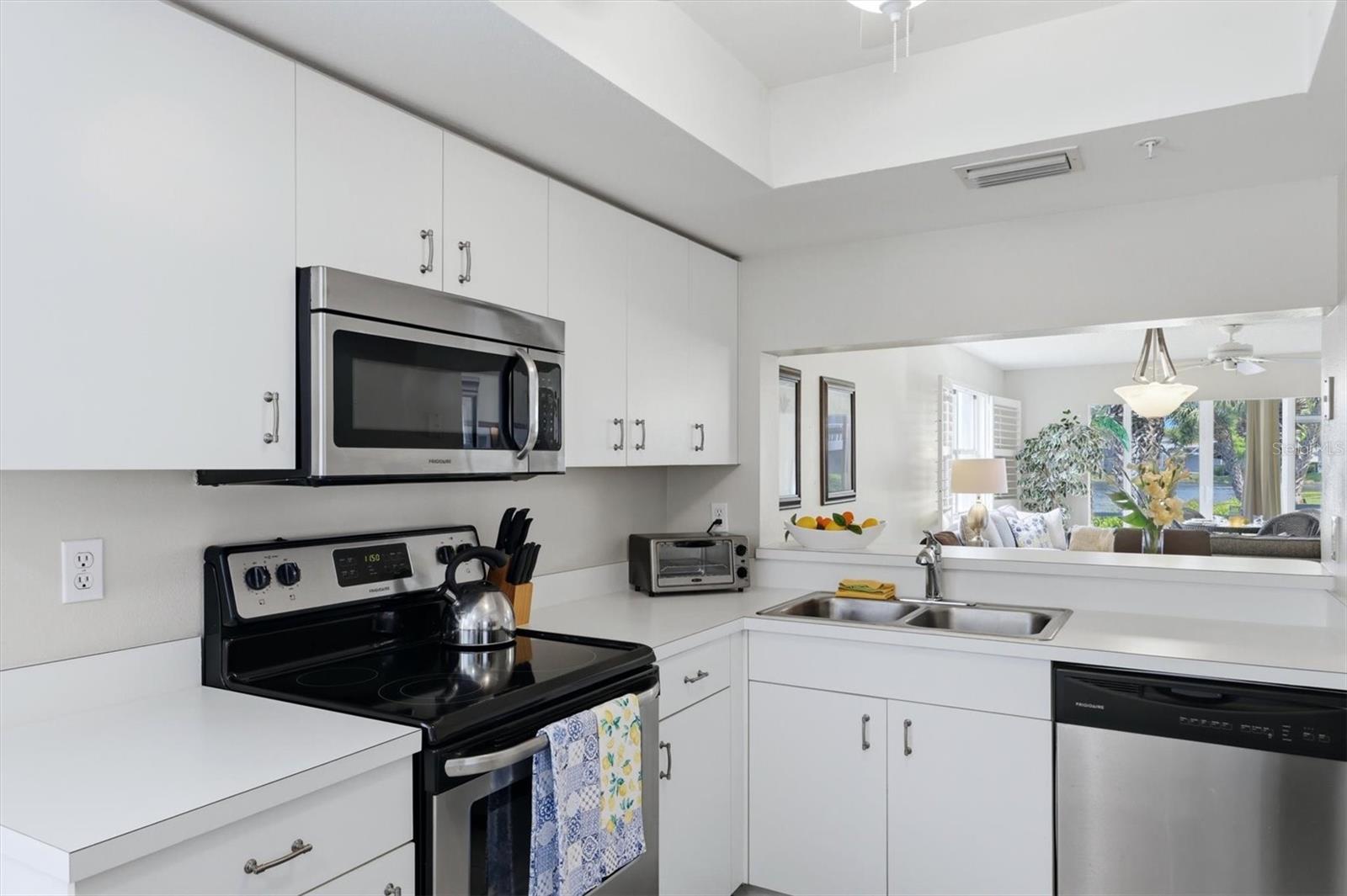 9320 CLUBSIDE CIR #2108, SARASOTA, FL, 34238