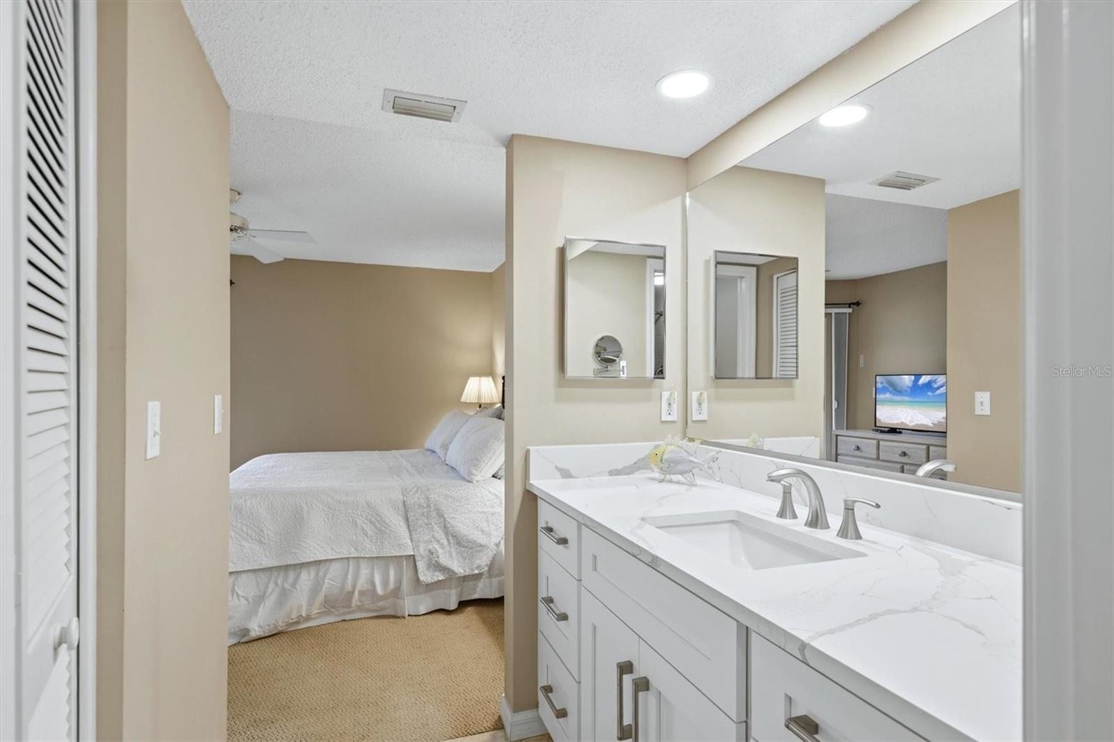 9320 CLUBSIDE CIR #2108, SARASOTA, FL, 34238