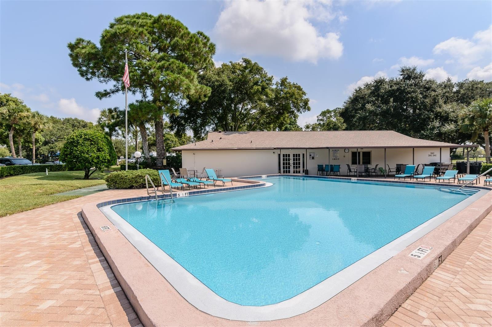 2444 ENTERPRISE RD #8, CLEARWATER, FL, 33763