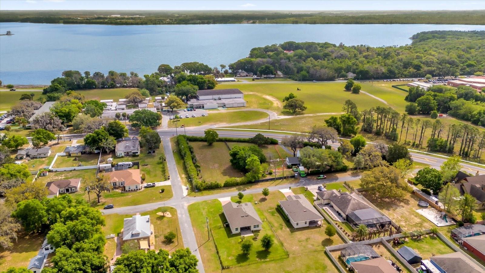 699 S DIXIE DR, HOWEY IN THE HILLS, FL, 34737