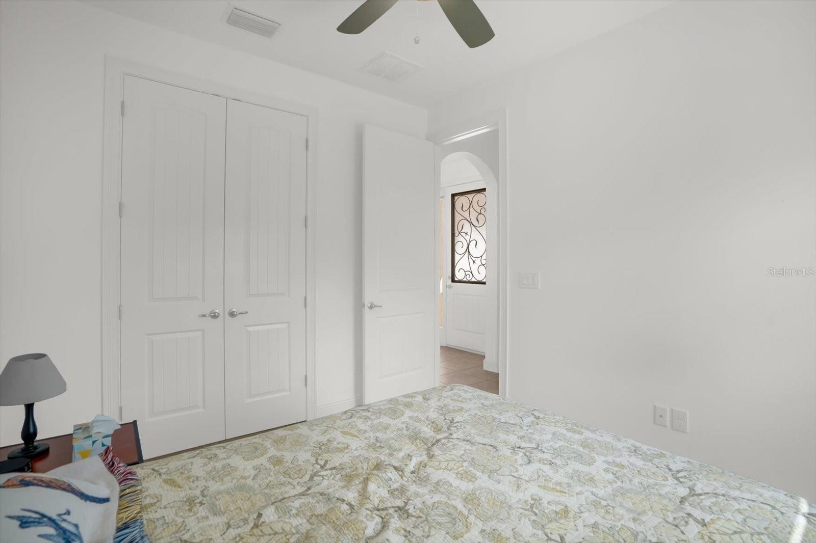 699 S DIXIE DR, HOWEY IN THE HILLS, FL, 34737