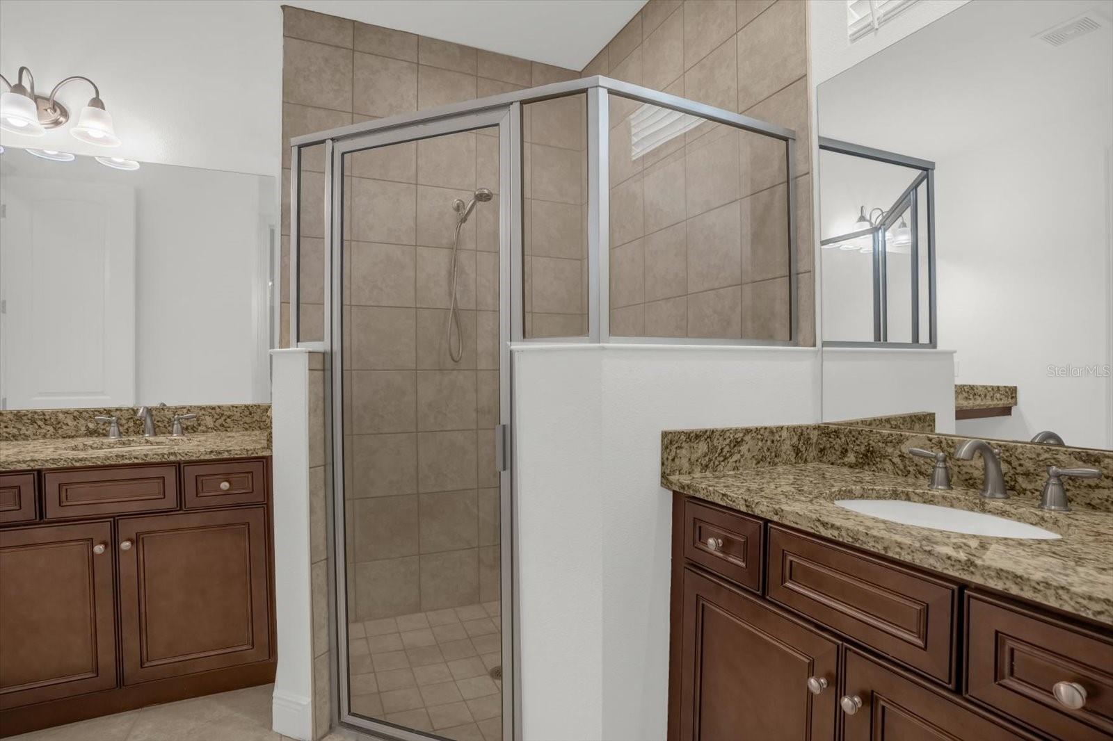 699 S DIXIE DR, HOWEY IN THE HILLS, FL, 34737