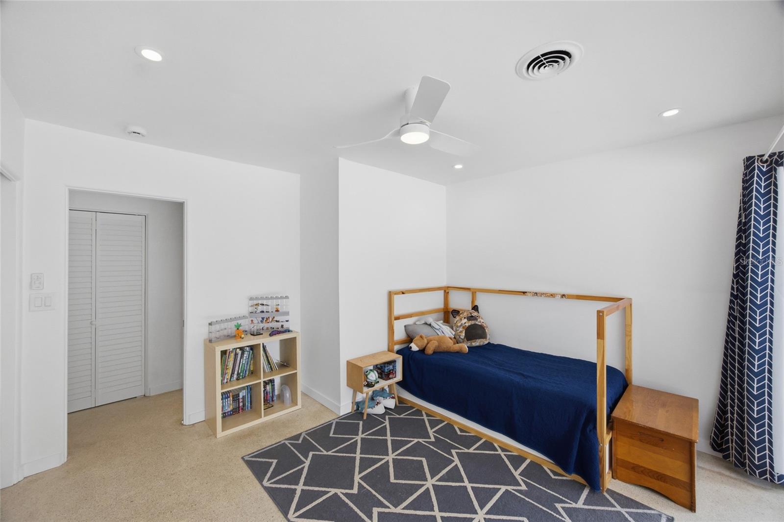 615 FONTANA LN, BRADENTON, FL, 34209