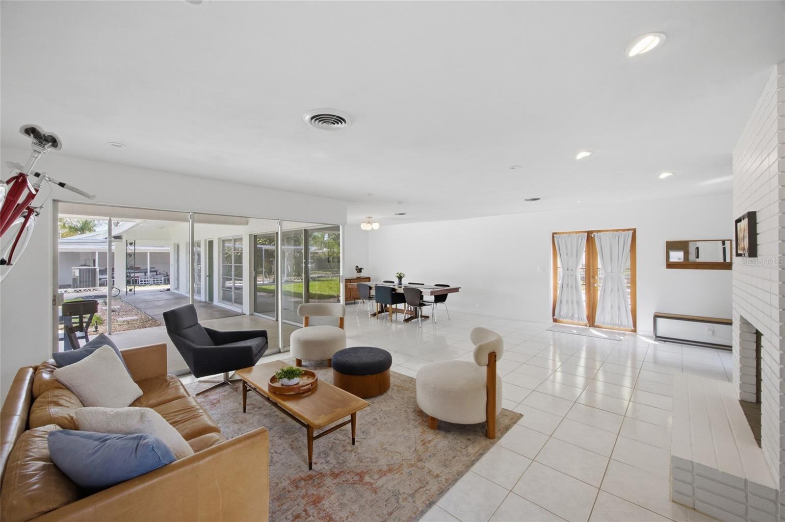 615 FONTANA LN, BRADENTON, FL, 34209
