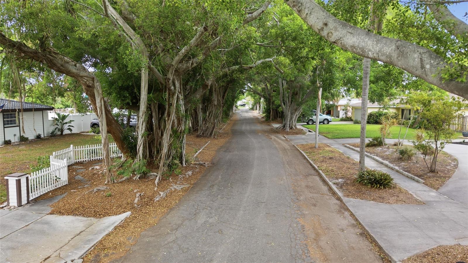 615 FONTANA LN, BRADENTON, FL, 34209