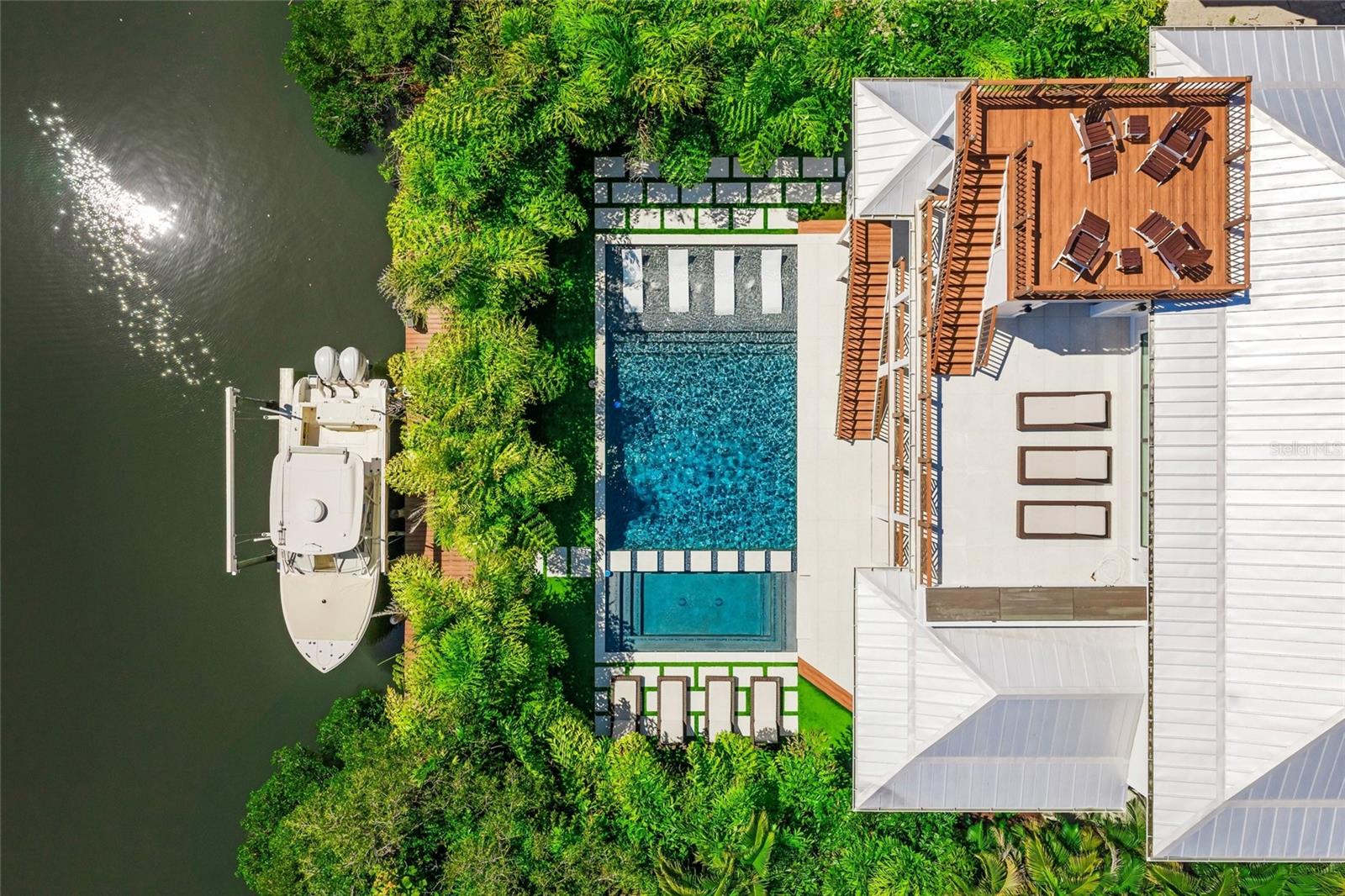 209 WILLOW AVE, ANNA MARIA, FL, 34216