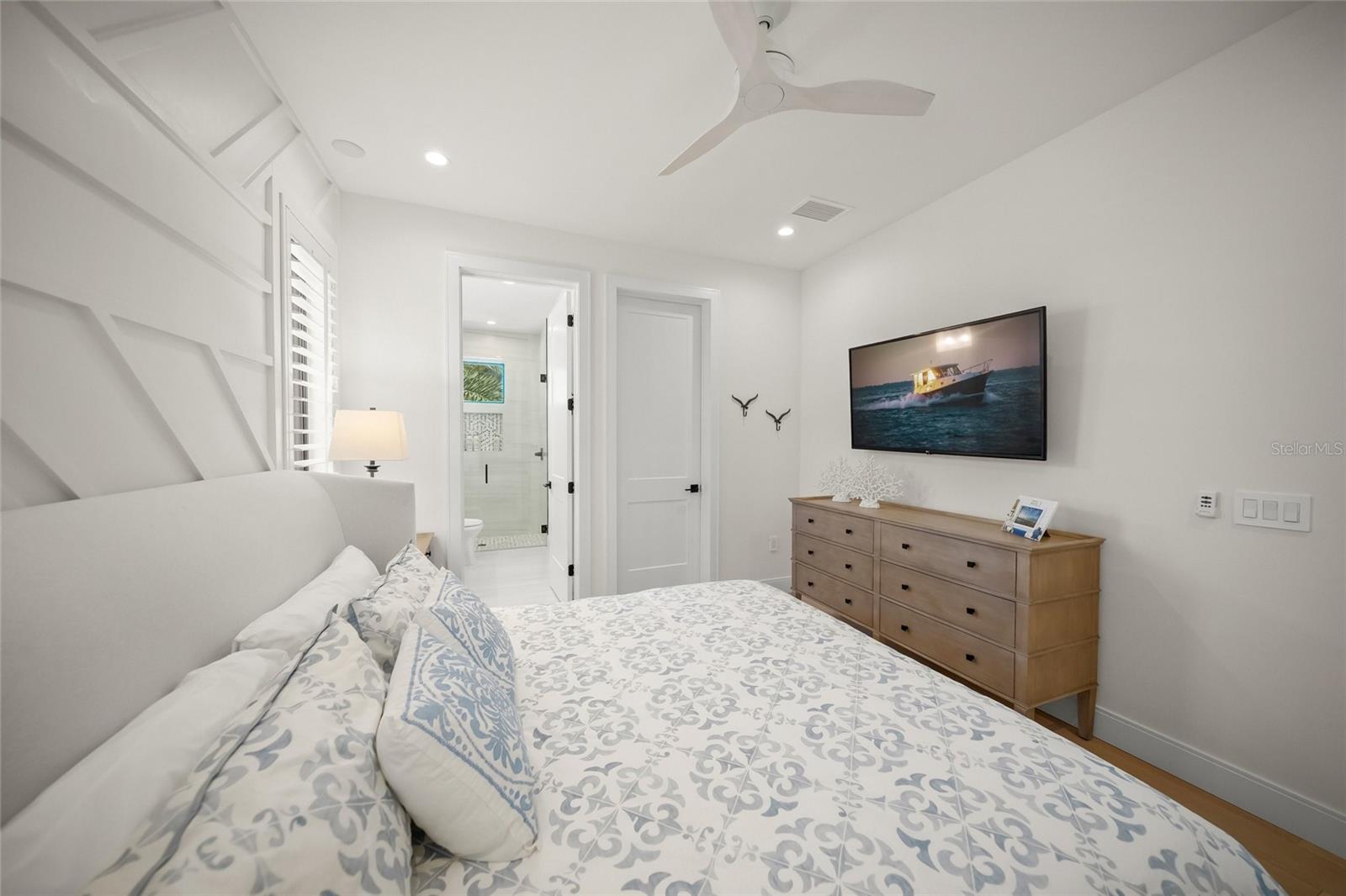 209 WILLOW AVE, ANNA MARIA, FL, 34216