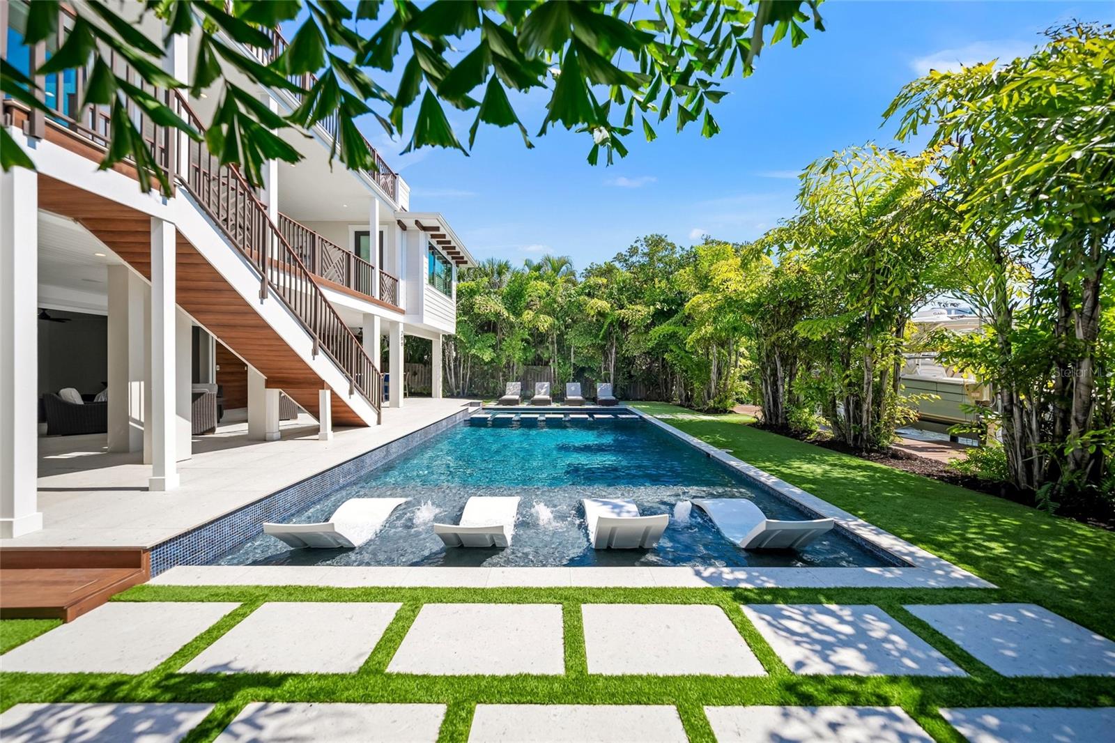 209 WILLOW AVE, ANNA MARIA, FL, 34216