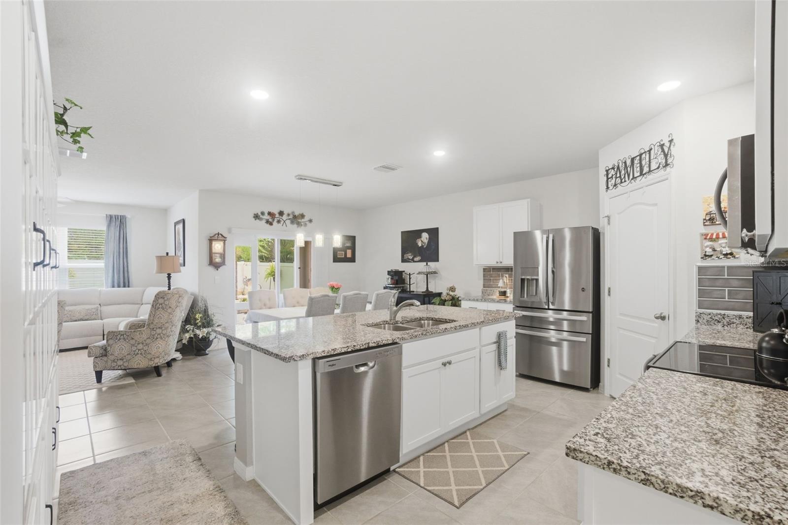 807 AMHURST DR, ORANGE CITY, FL, 32763