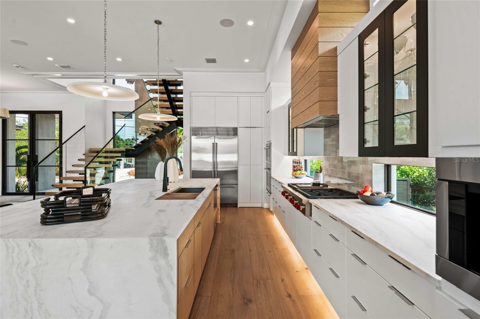 7233 PINE NEEDLE RD, SARASOTA, FL, 34242