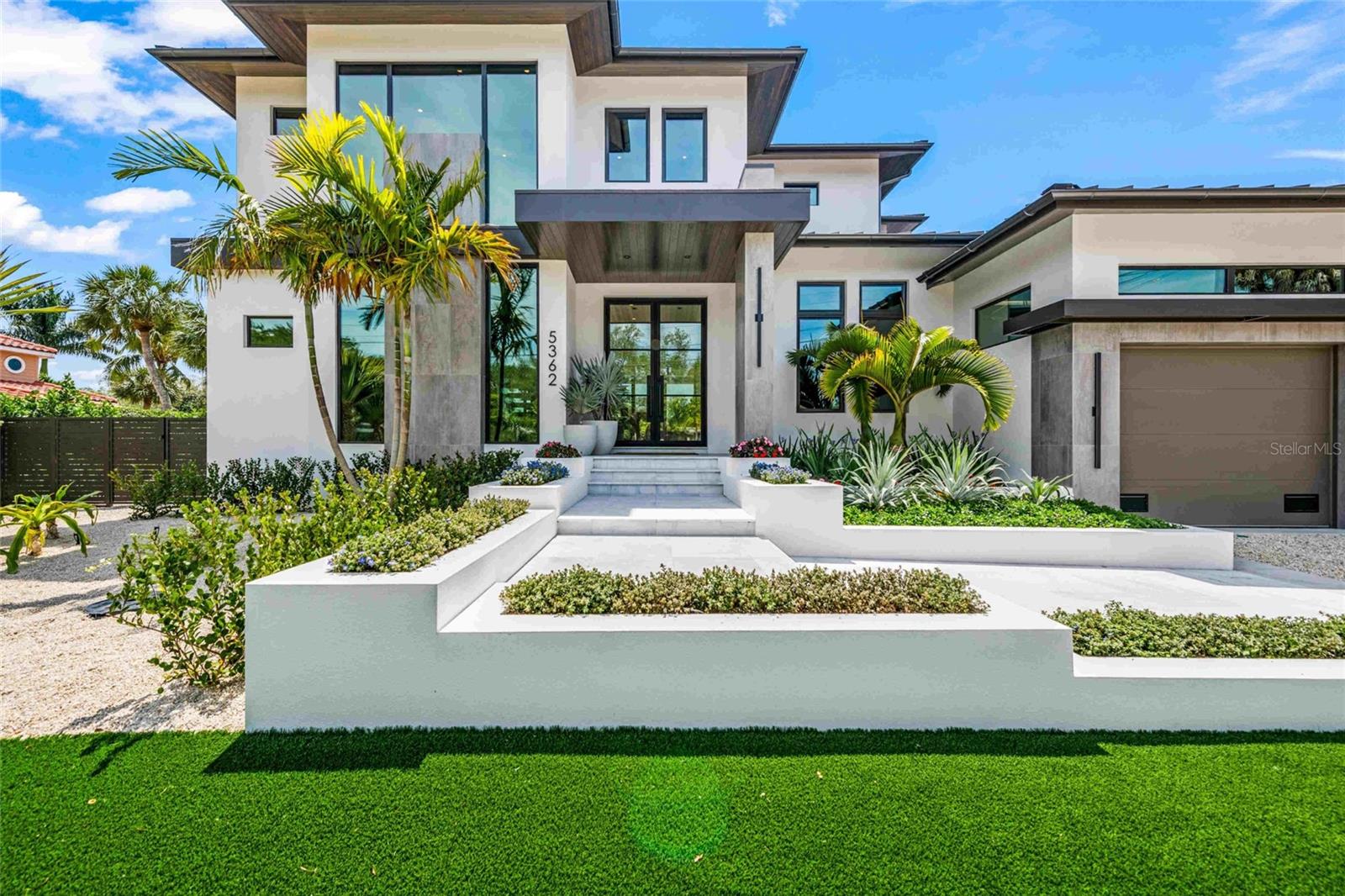 7233 PINE NEEDLE RD, SARASOTA, FL, 34242