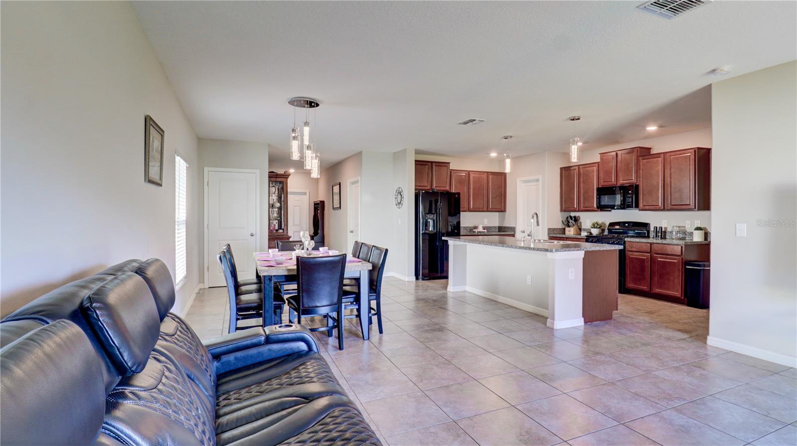 9633 CHANNING HILL DR, SUN CITY CENTER, FL, 33573