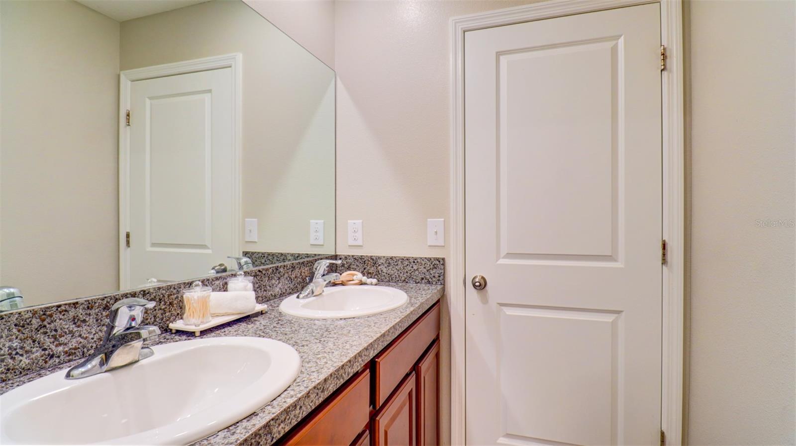 9633 CHANNING HILL DR, SUN CITY CENTER, FL, 33573
