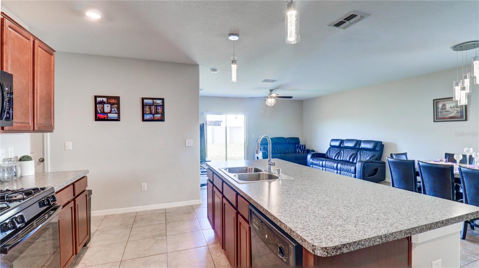 9633 CHANNING HILL DR, SUN CITY CENTER, FL, 33573