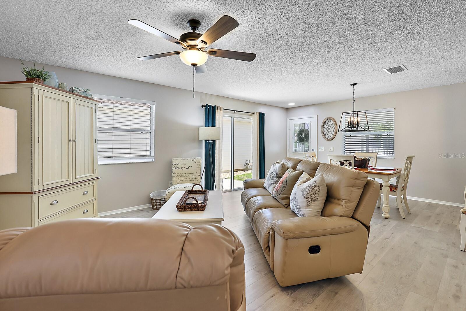 2014 JOHNSON CT, THE VILLAGES, FL, 32162