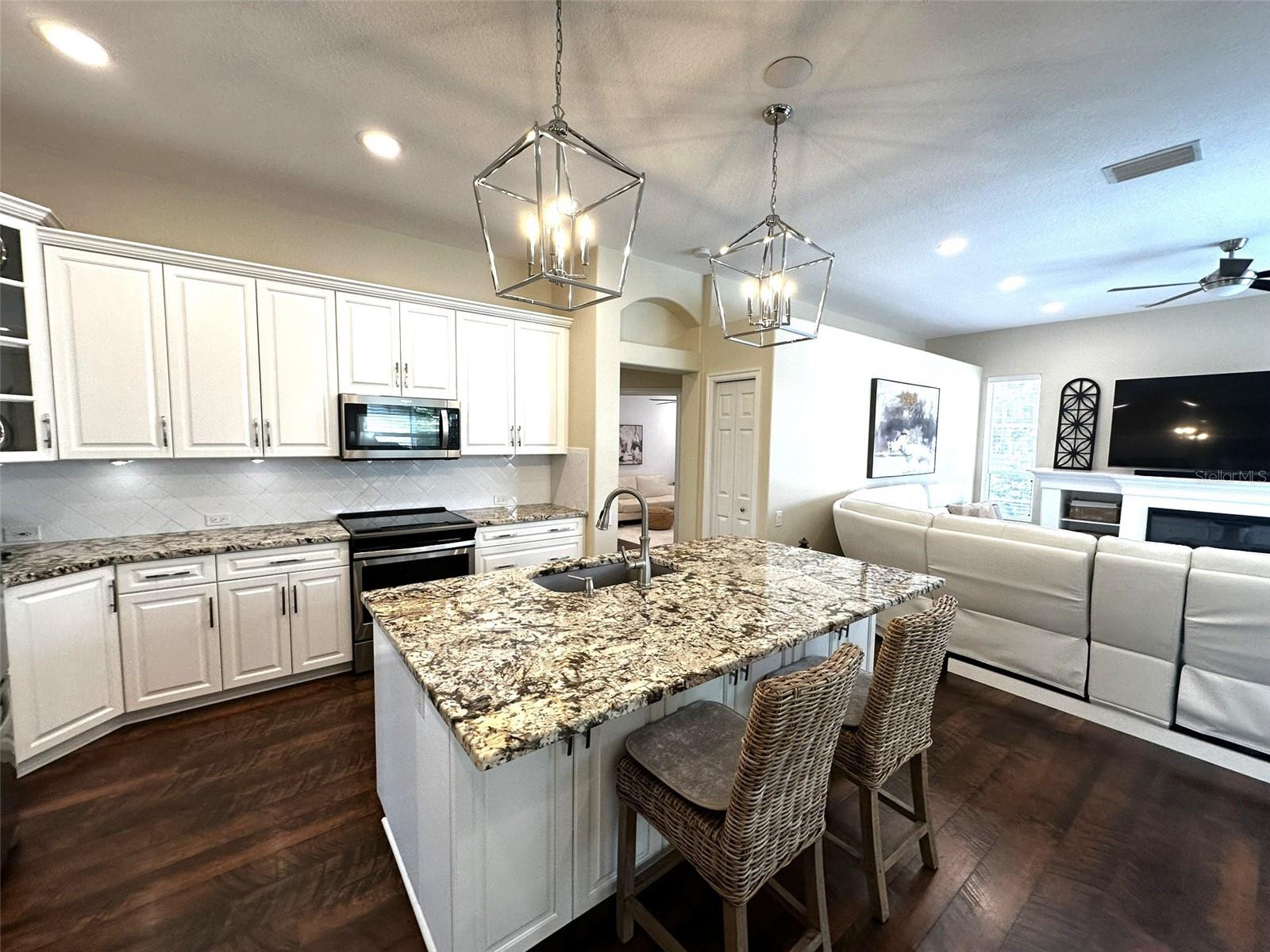 1126 2ND AVE S, TIERRA VERDE, FL, 33715