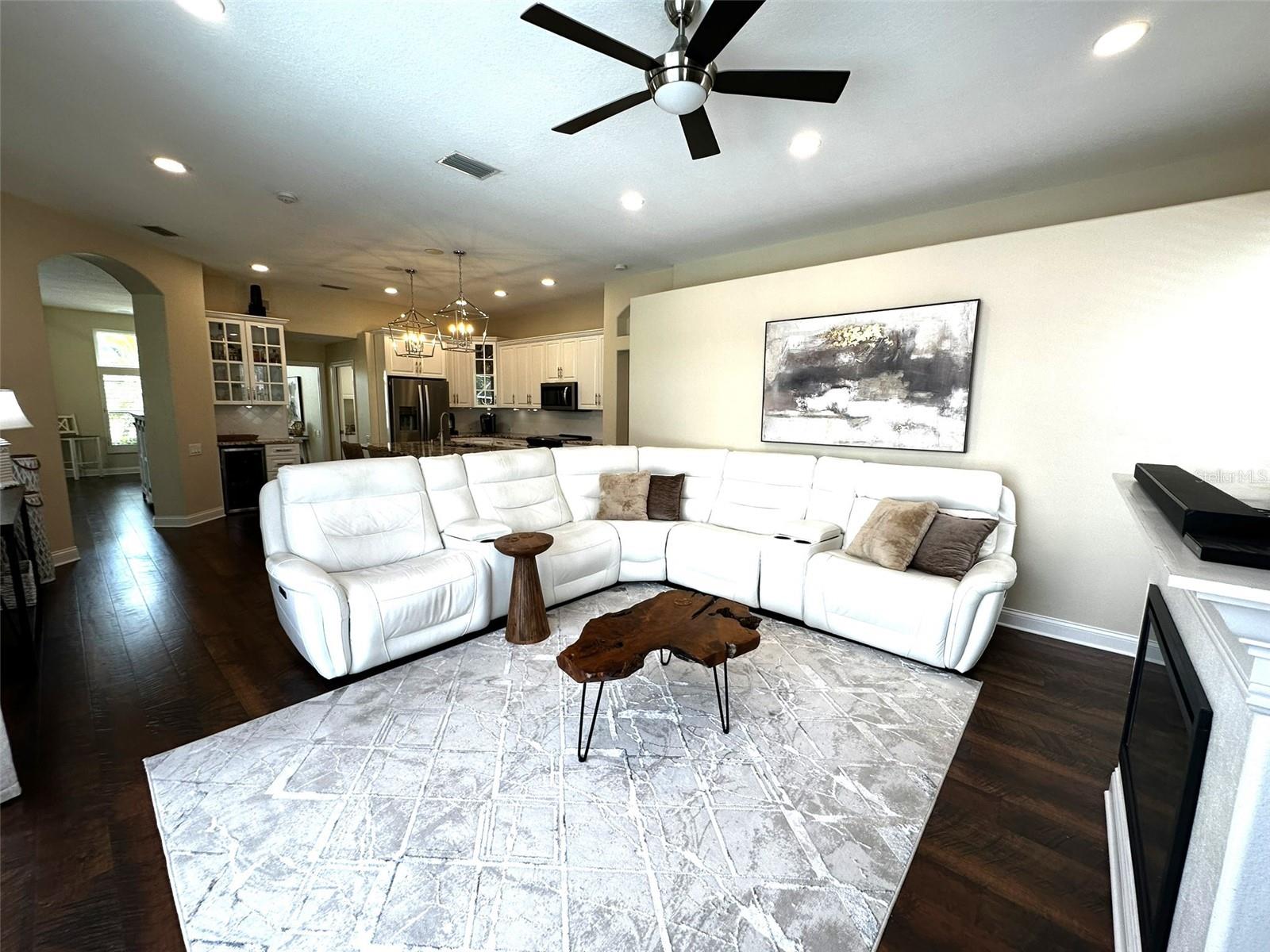 1126 2ND AVE S, TIERRA VERDE, FL, 33715