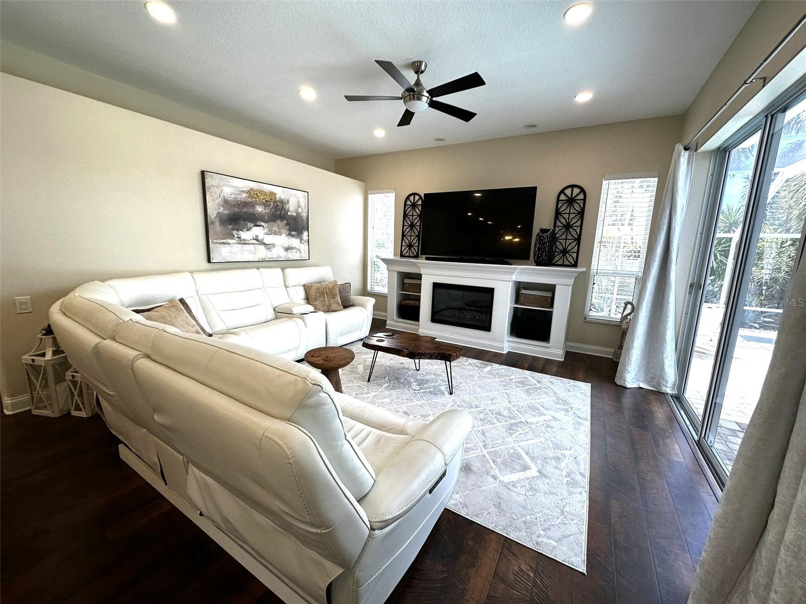 1126 2ND AVE S, TIERRA VERDE, FL, 33715