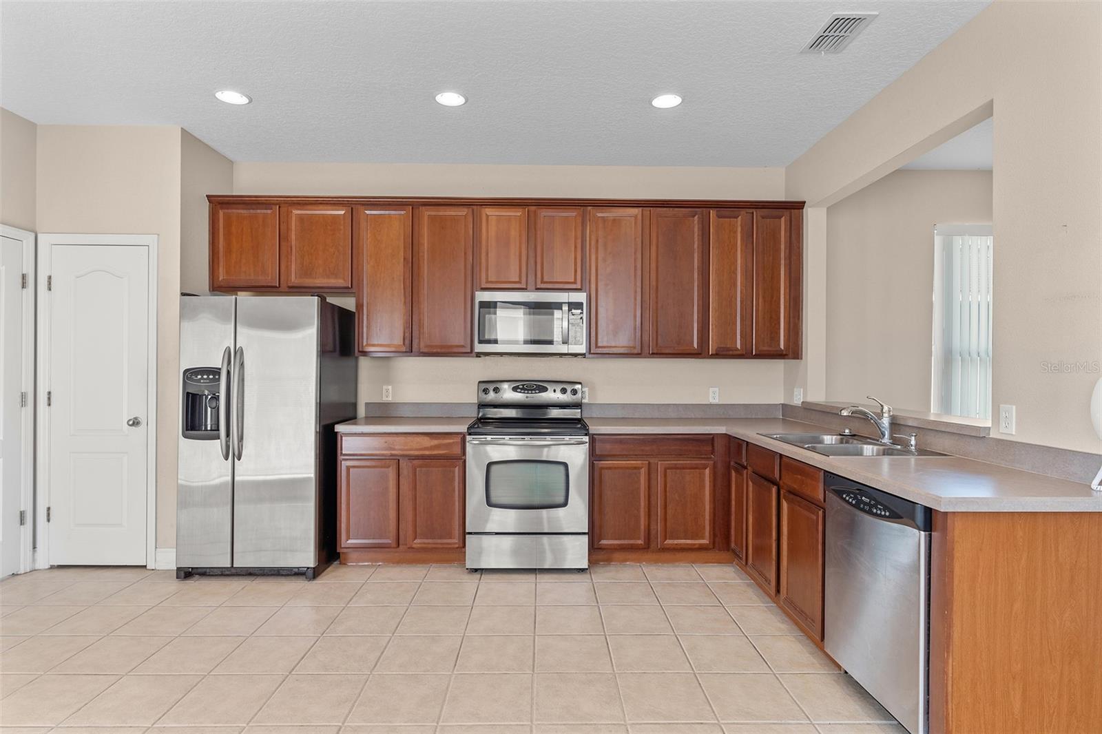 3335 PRIMROSE WILLOW DR, ST CLOUD, FL, 34773