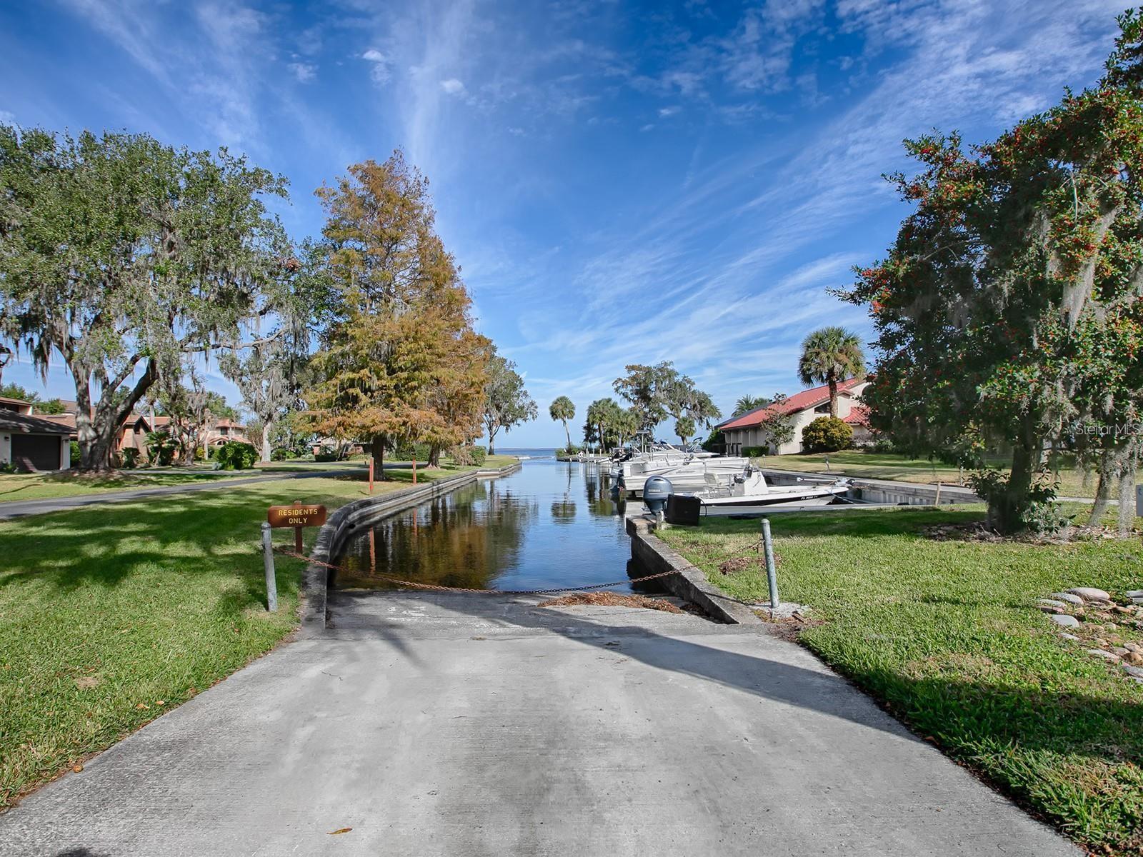 104 PEPPERTREE CT, YALAHA, FL, 34797