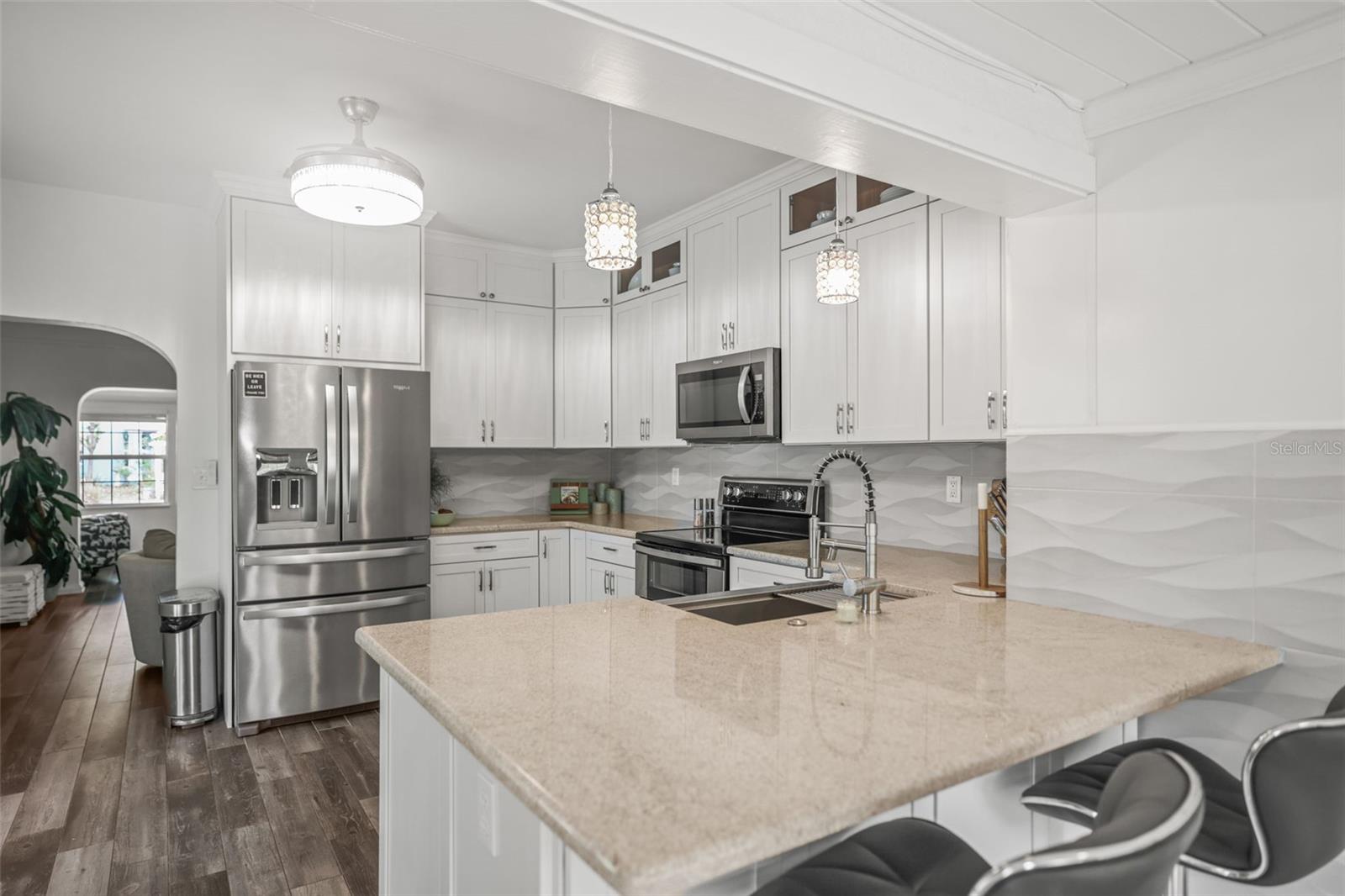 641 WILKIE ST, DUNEDIN, FL, 34698