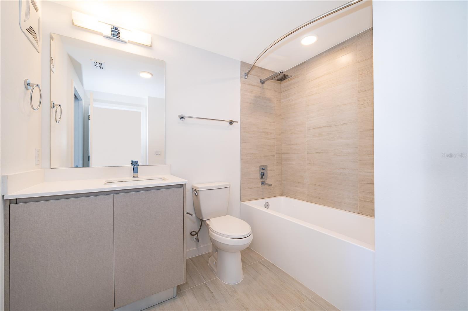 5579 MILLENIA PARK BLVD #219, ORLANDO, FL, 32839