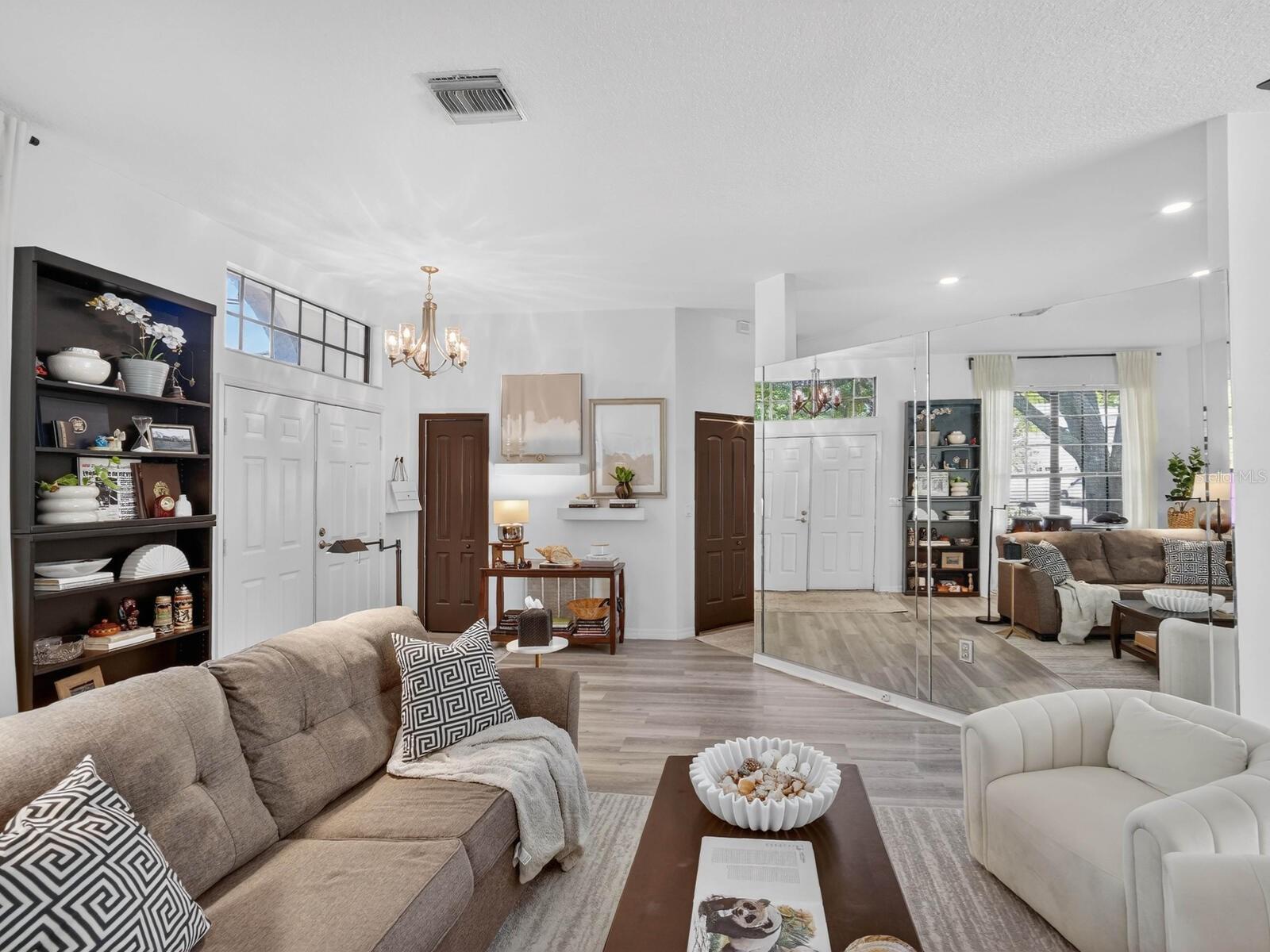 357 WATERFORD CIR W, TARPON SPRINGS, FL, 34688