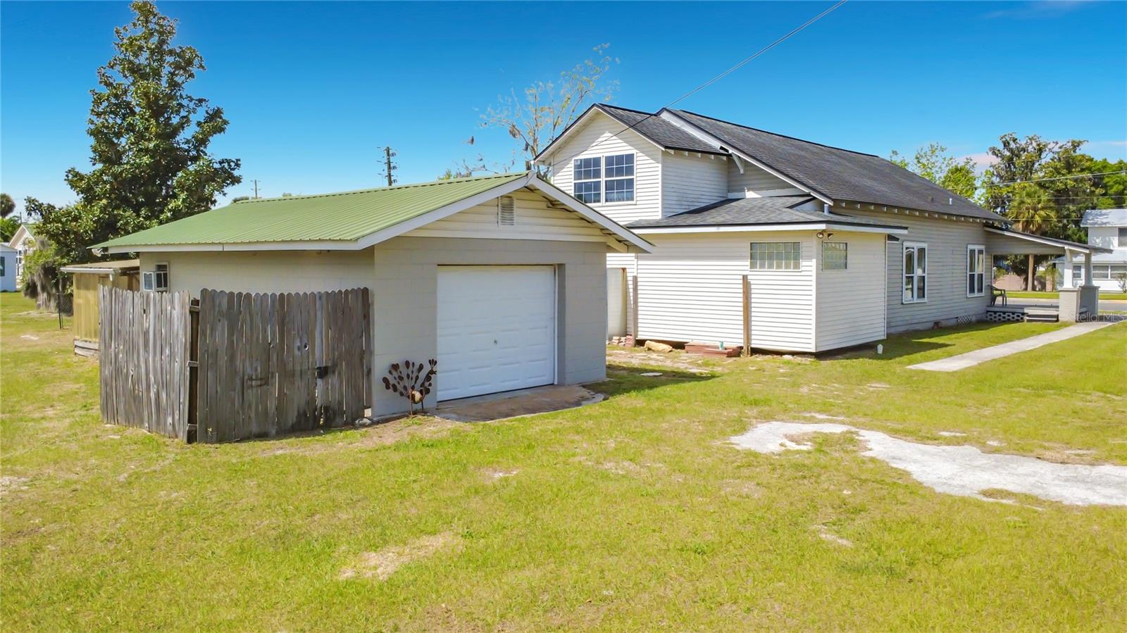 311 S CENTRAL AVE, UMATILLA, FL, 32784