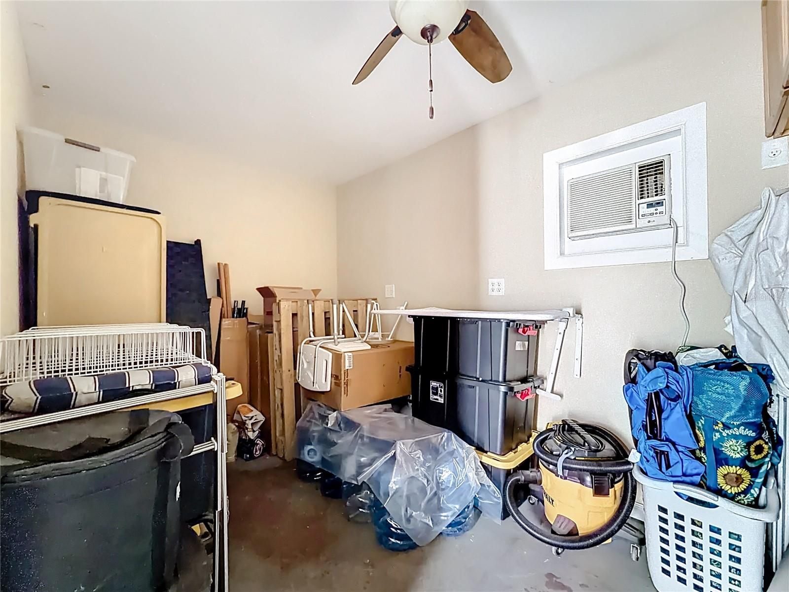 311 S CENTRAL AVE, UMATILLA, FL, 32784
