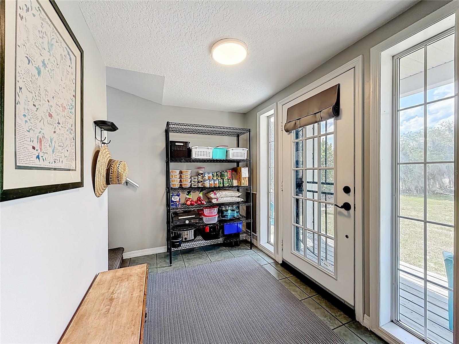 311 S CENTRAL AVE, UMATILLA, FL, 32784