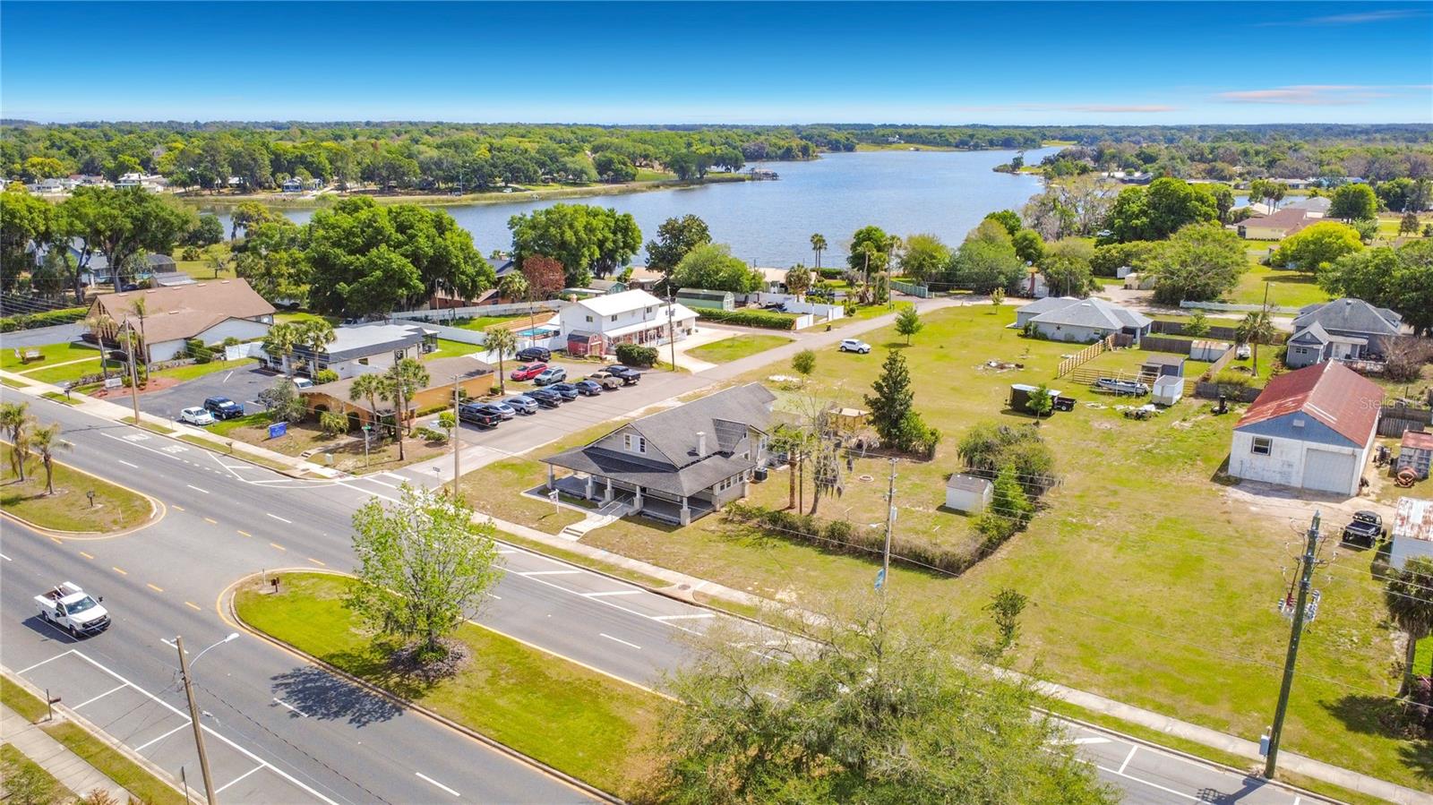 311 S CENTRAL AVE, UMATILLA, FL, 32784