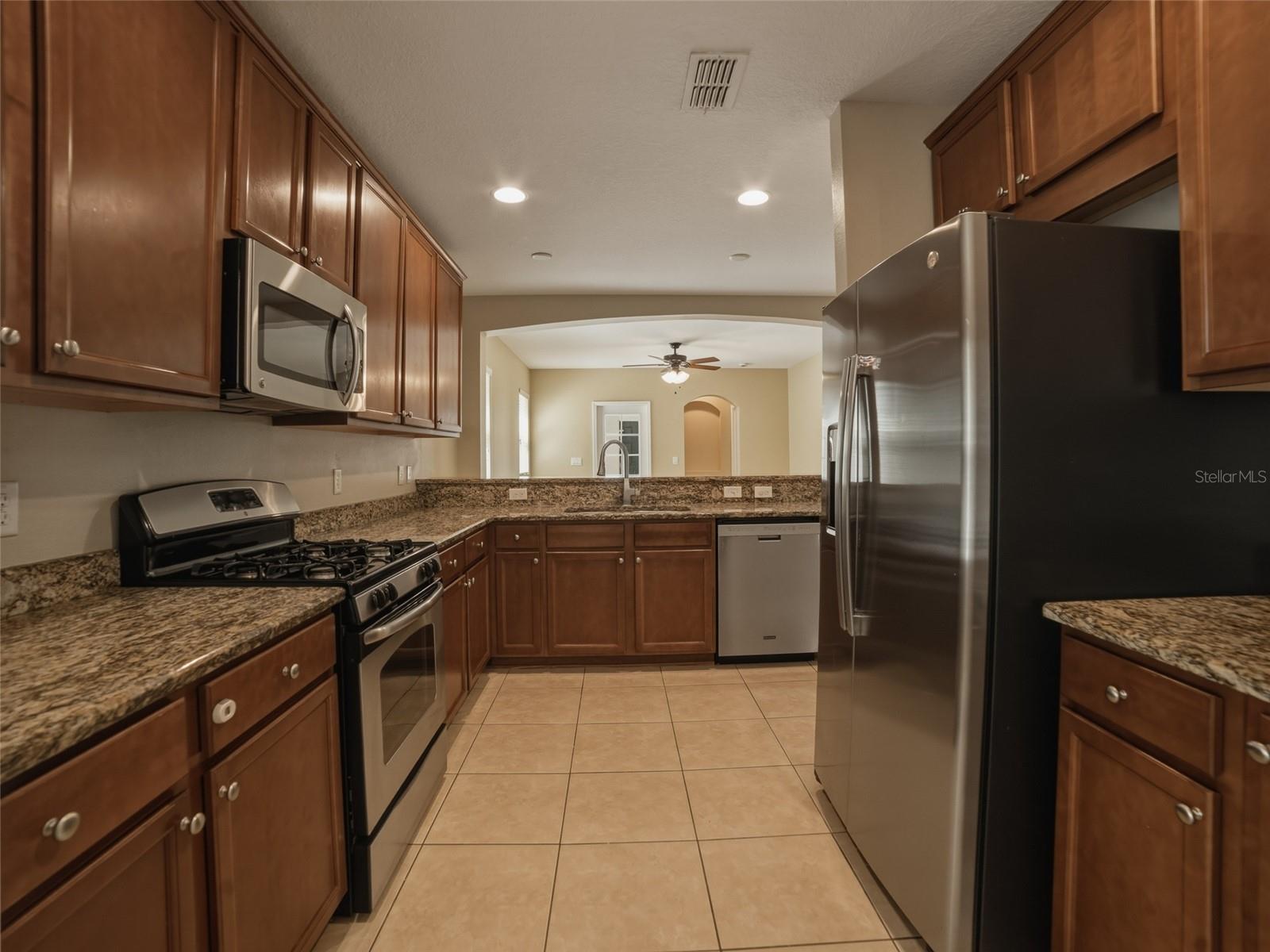 5941 BEACONPARK ST, LITHIA, FL, 33547