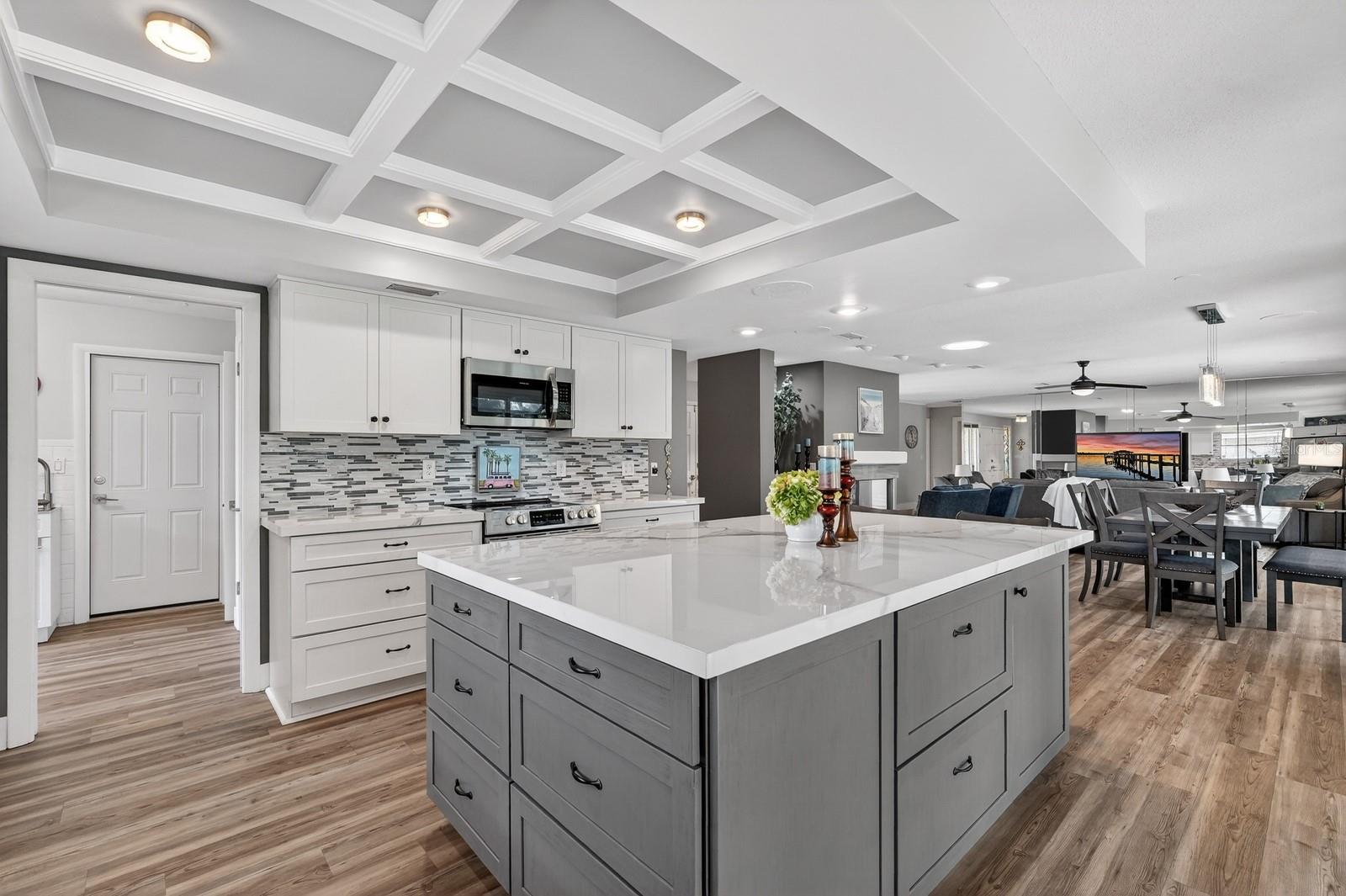 110 N ST ANDREWS DR, ORMOND BEACH, FL, 32174