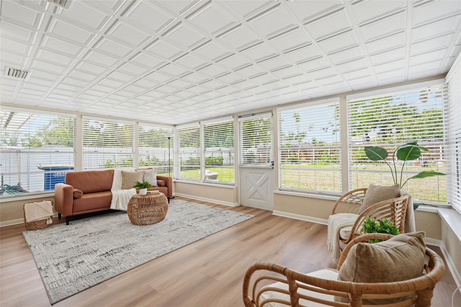 700 SPENCER AVE, CLEARWATER, FL, 33756