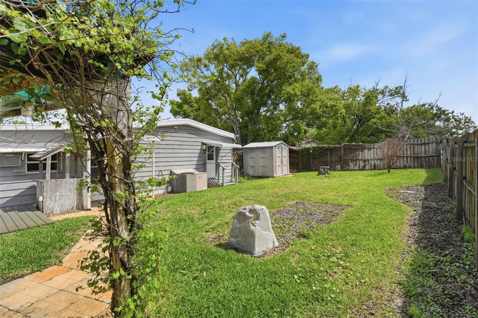142 FLORENCE BLVD, DEBARY, FL, 32713