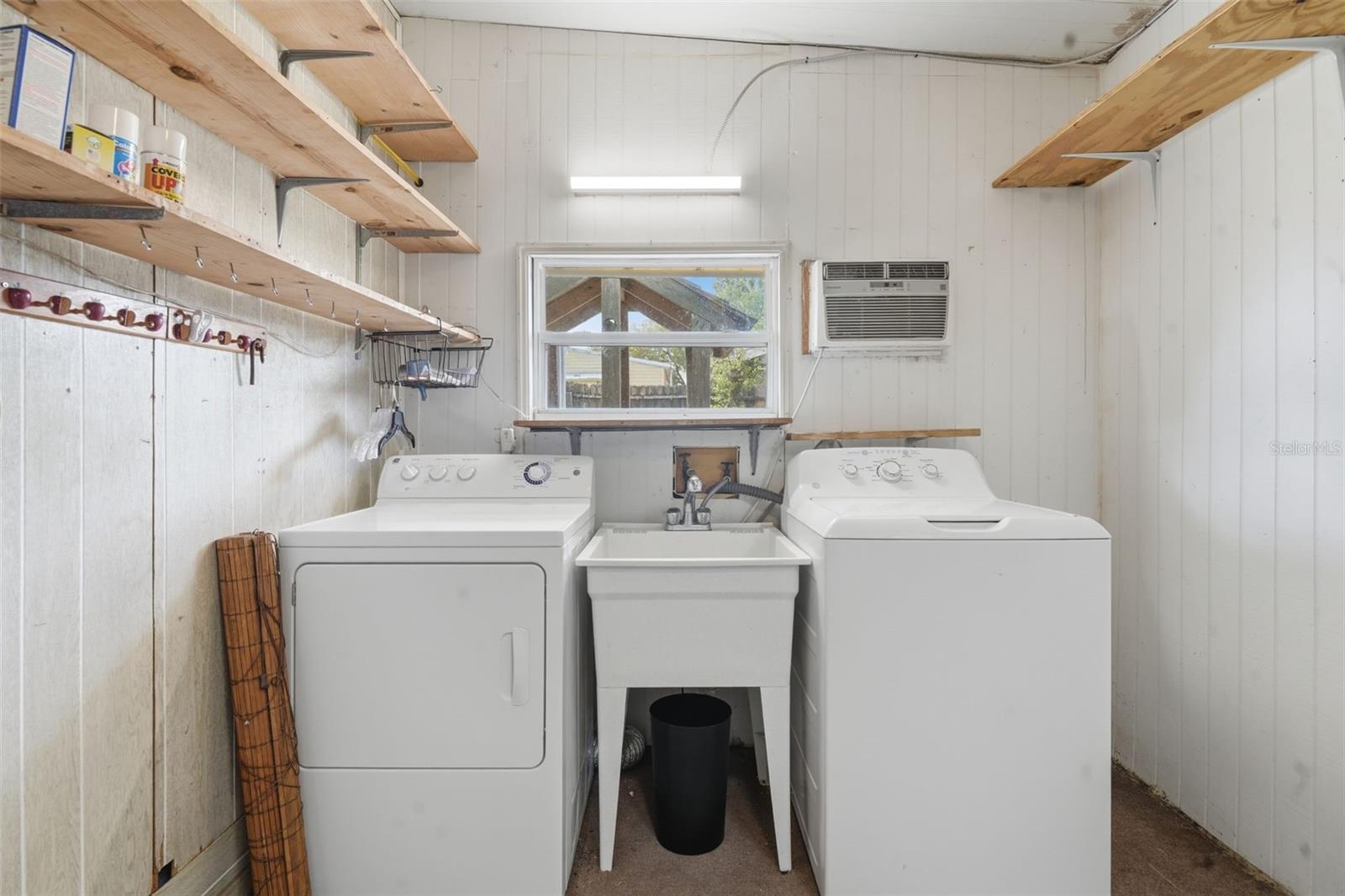 142 FLORENCE BLVD, DEBARY, FL, 32713