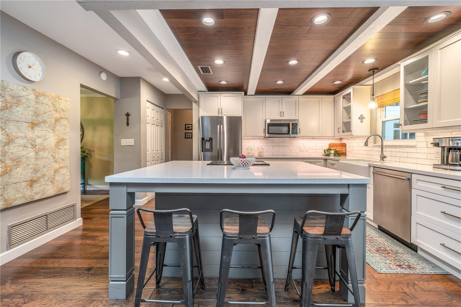 379 OAKRIDGE RD, ORMOND BEACH, FL, 32174