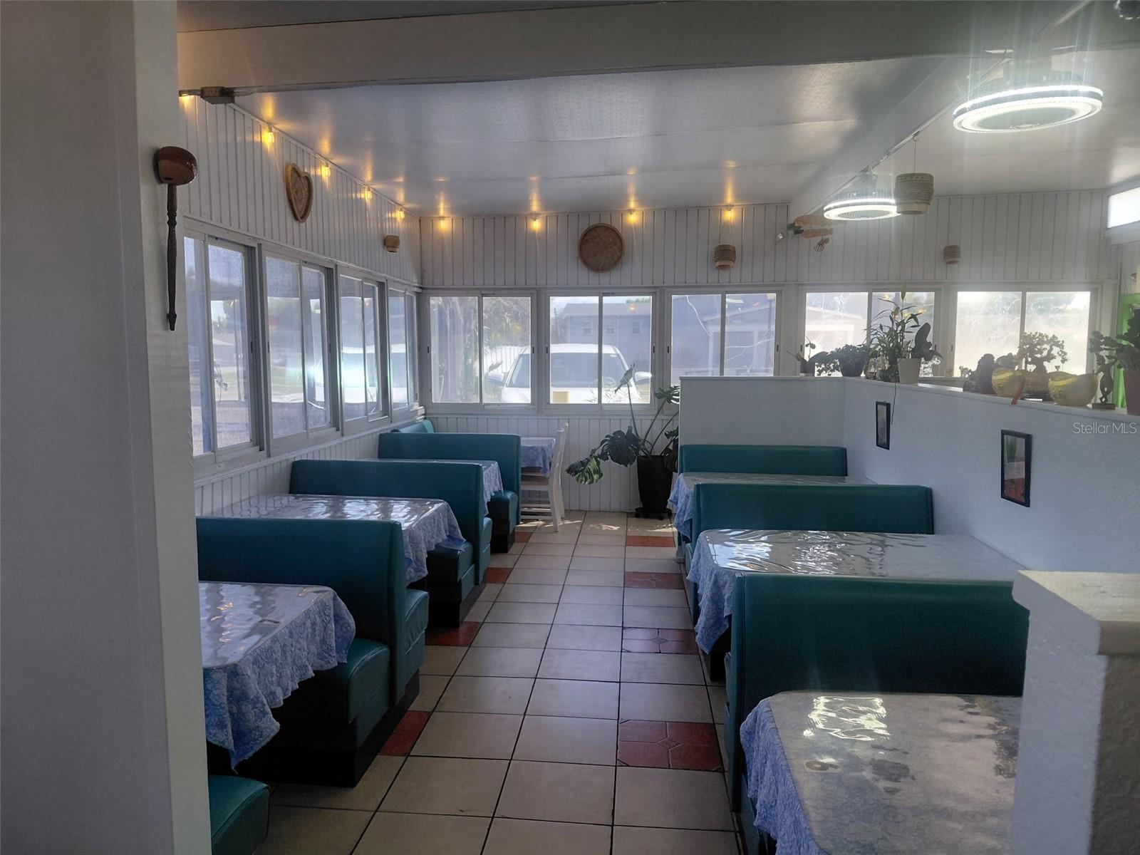 114 W CENTRAL AVE, LAKE WALES, FL, 33853