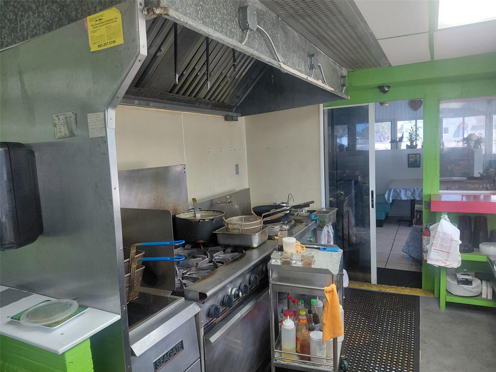 114 W CENTRAL AVE, LAKE WALES, FL, 33853