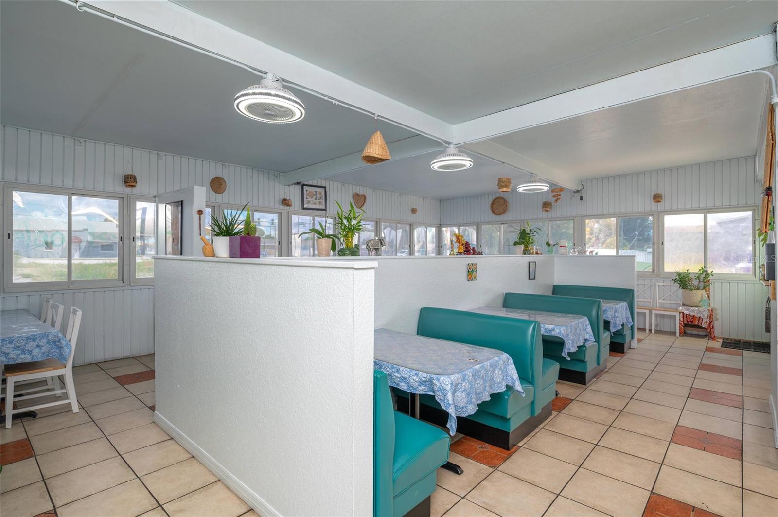 114 W CENTRAL AVE, LAKE WALES, FL, 33853