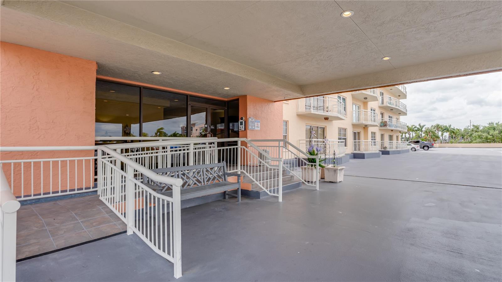 4900 BRITTANY DR S #411, ST PETERSBURG, FL, 33715