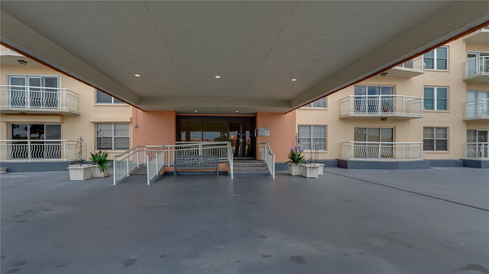 4900 BRITTANY DR S #411, ST PETERSBURG, FL, 33715