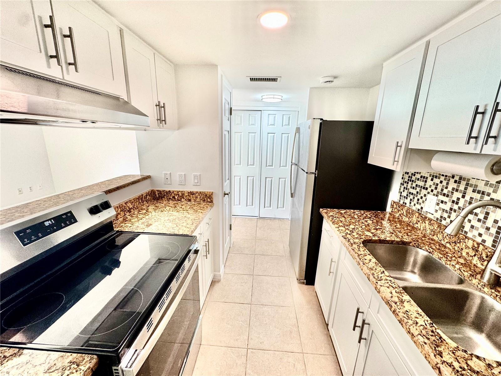 5820 N CHURCH AVE #239, TAMPA, FL, 33614