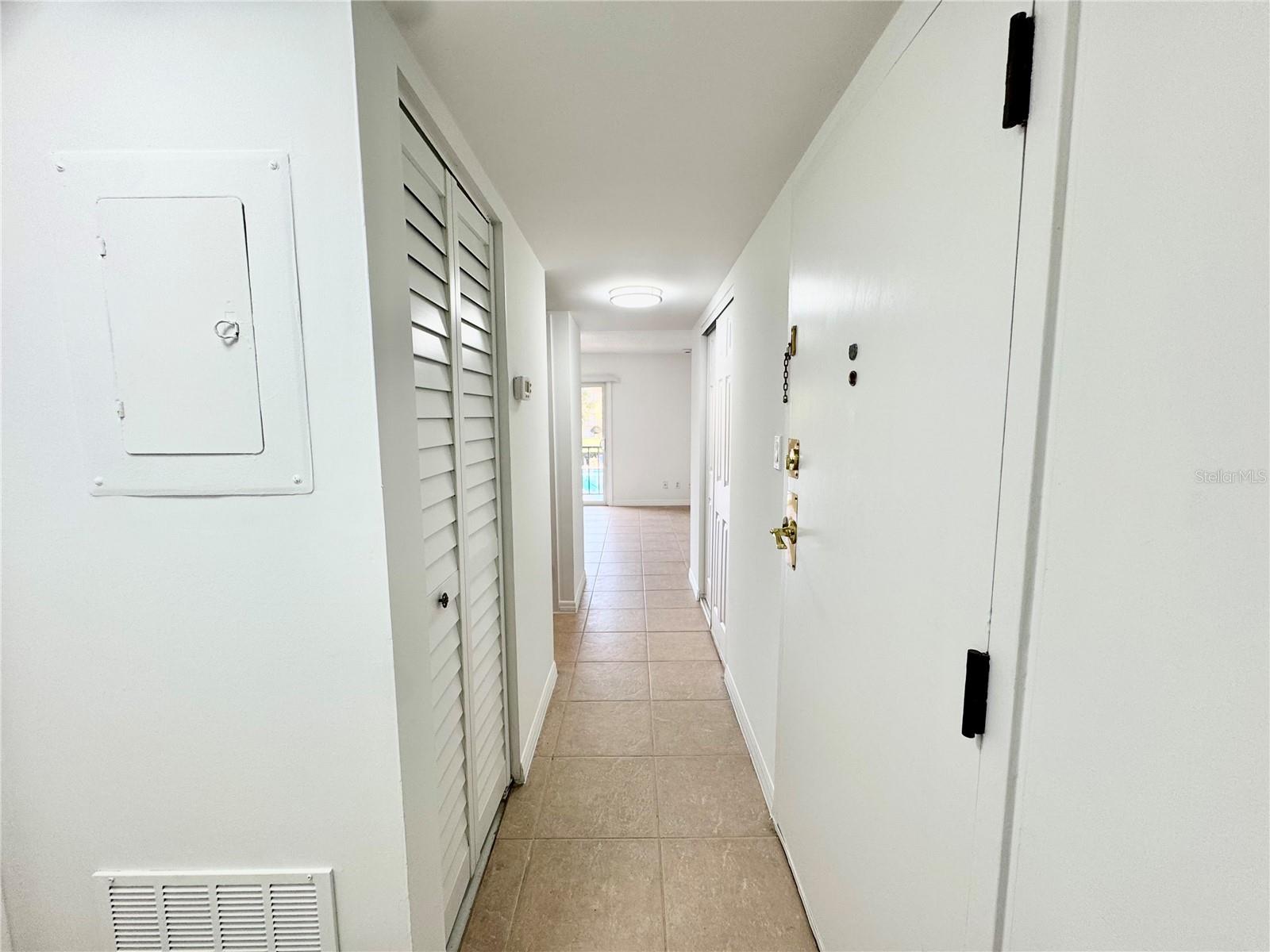 5820 N CHURCH AVE #239, TAMPA, FL, 33614
