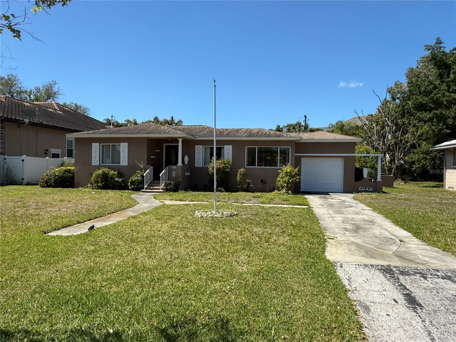 144 ALMEDO WAY NE, ST PETERSBURG, FL, 33704