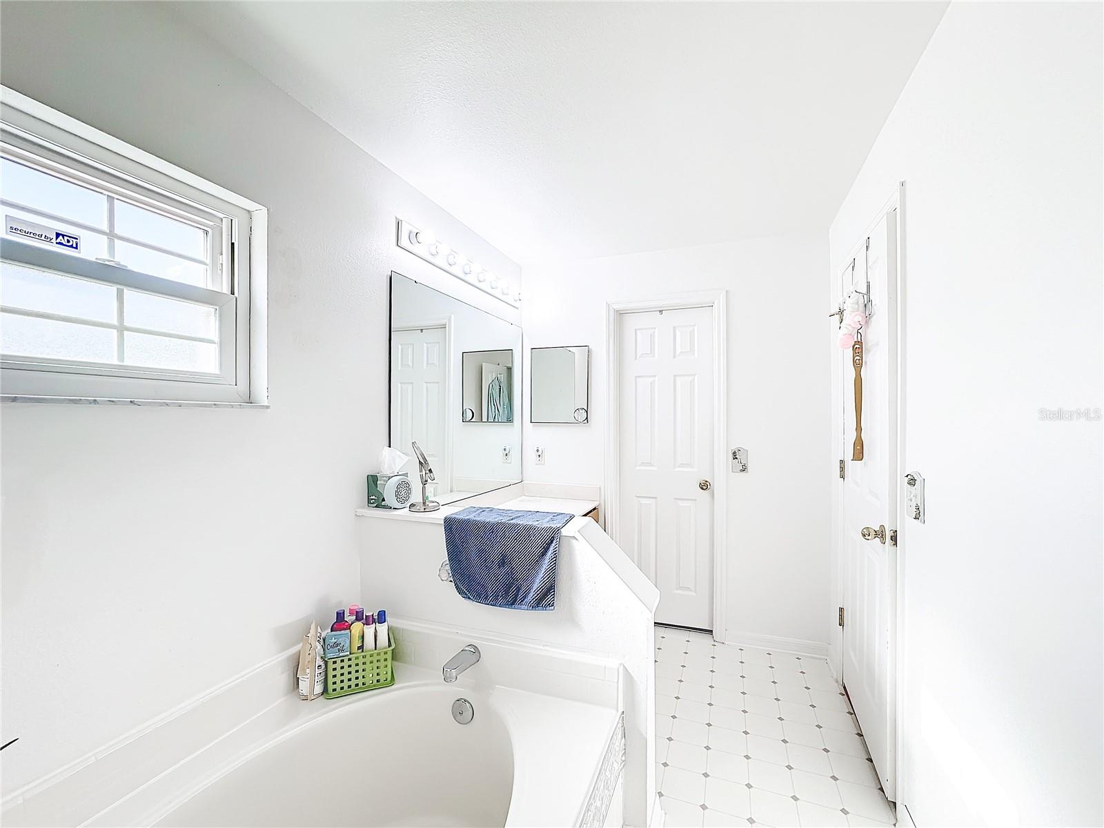 121 POMPEI DR, KISSIMMEE, FL, 34758