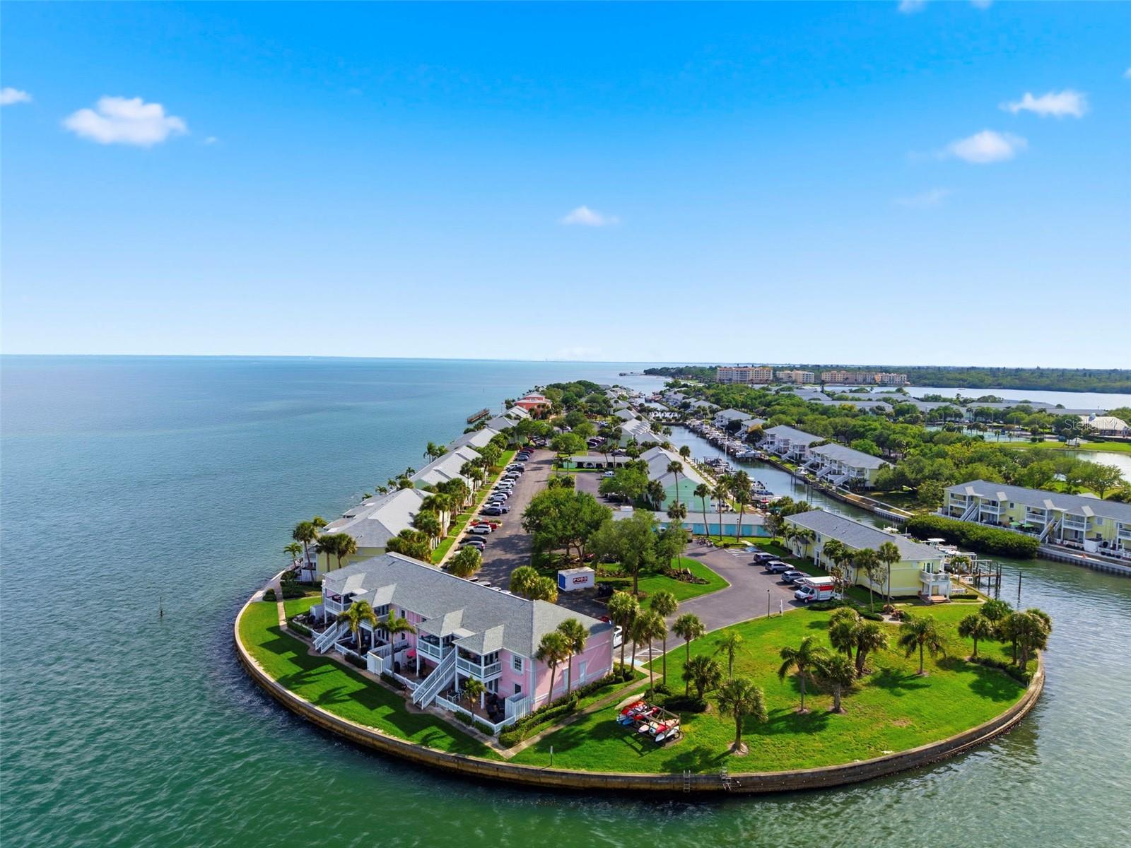 4751 COQUINA KEY DR SE, ST PETERSBURG, FL, 33705